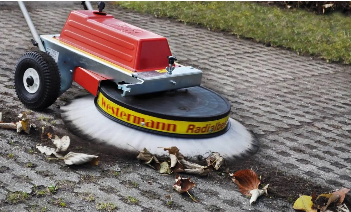 Westermann Radialbesen WR 870 Akku leistungsstarker Allrounder