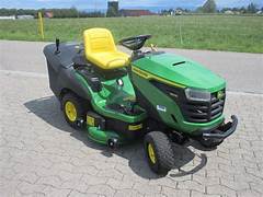 Rasentraktor John Deere X 167R